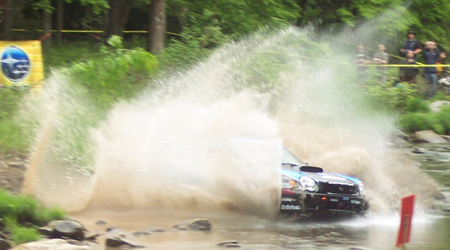 bottomssplashzoomweb.jpg