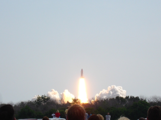 STS-114_1.JPG