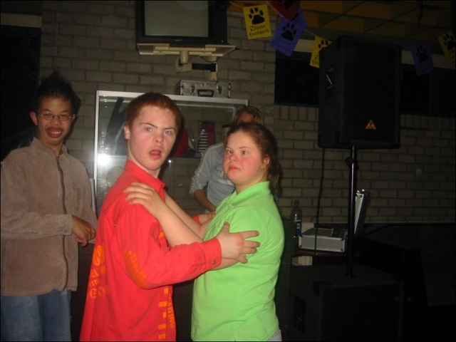 3211111tardparty.jpg