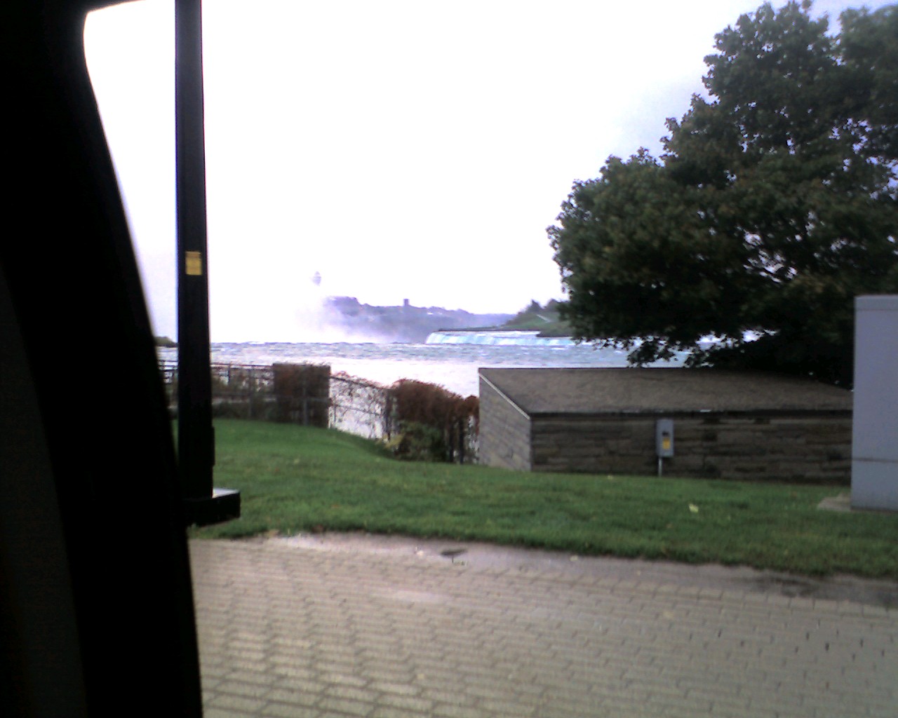 img047.jpg
