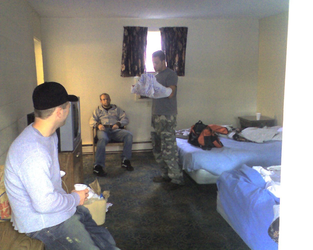 img071.jpg