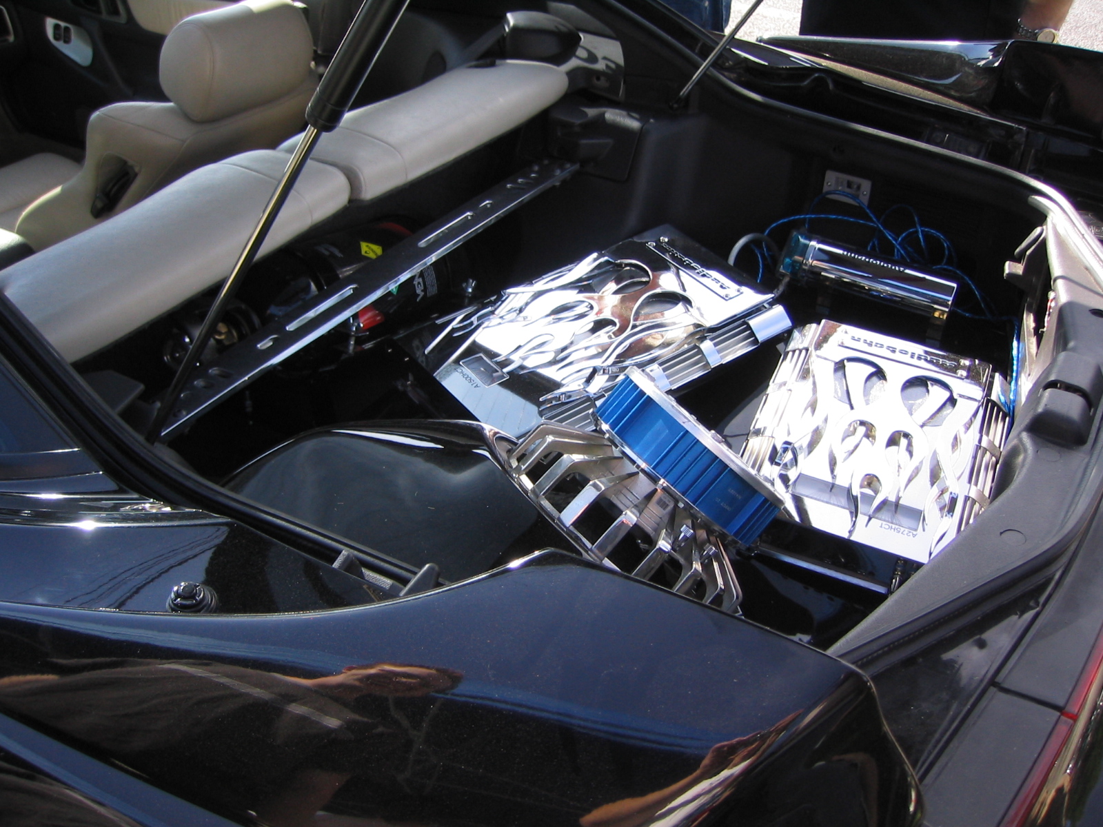 8-31-03 Car Show 011.jpg