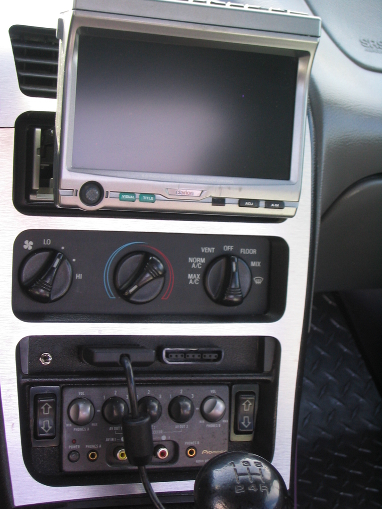 8-31-03 Car Show 015.jpg