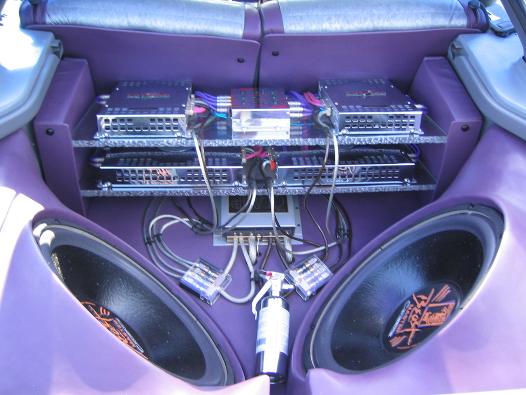 8-31-03 Car Show 016.jpg