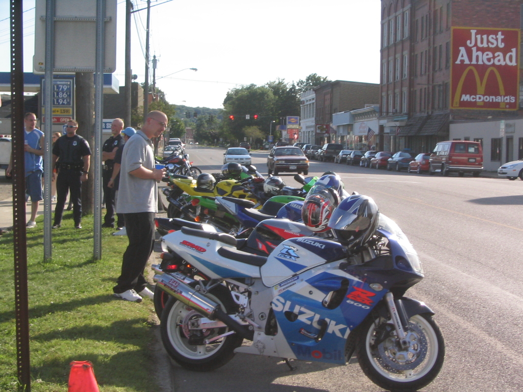 8-31-03 Car Show 066.jpg
