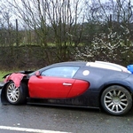 veyron_smash02_1.jpg