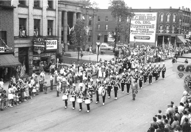 4th_of_July_Parade__Dunkirk_NY__1950s.jpg