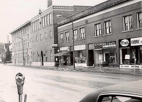 4thstreet.jpg