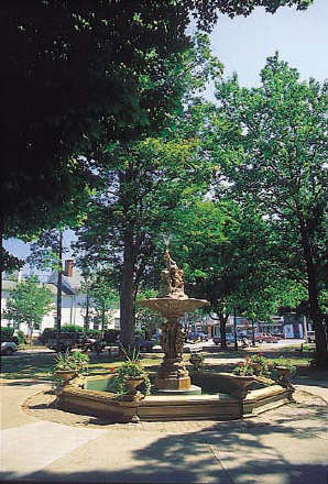 BarkerCommons-Fountain.jpg