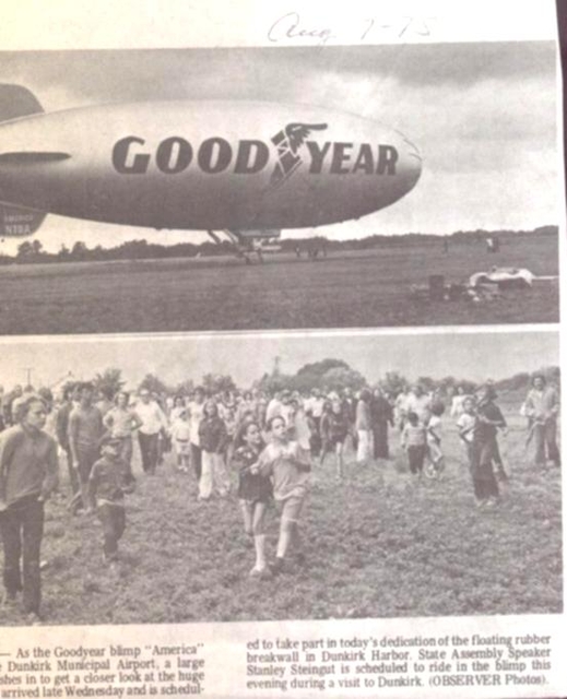 blimp_arrives.jpg
