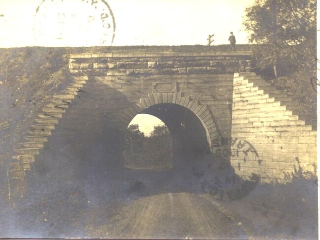 Brocton_Arch___early_pic.jpg