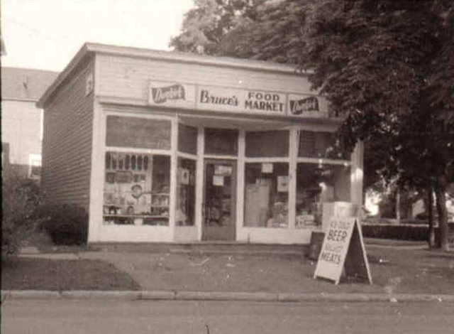 Bruces_Market_7th_and_Main.jpg