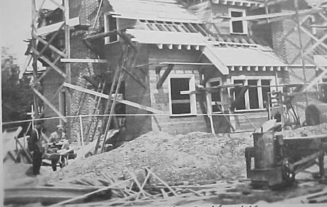 Building_Shorewood_Clubhouse__1918.jpg