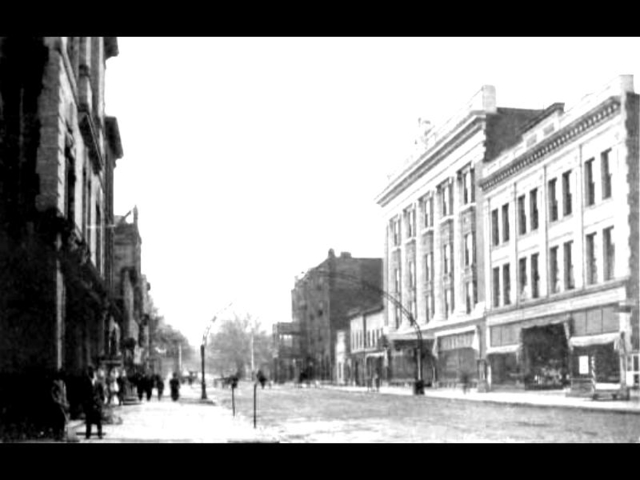 Central_Ave_looking_at_Grafs_and_Masonic_Bldg.jpg