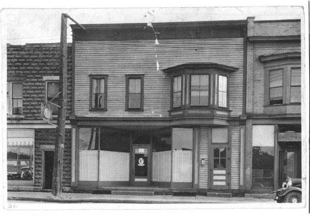 Columbus_Club___Front__1920s.jpg