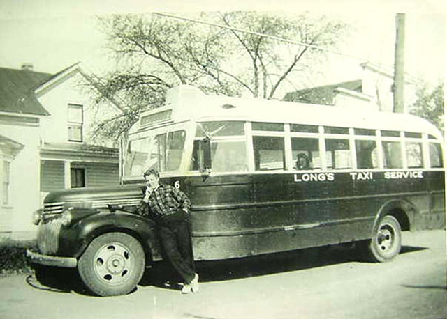 Crosstown_Bus__1941.jpg