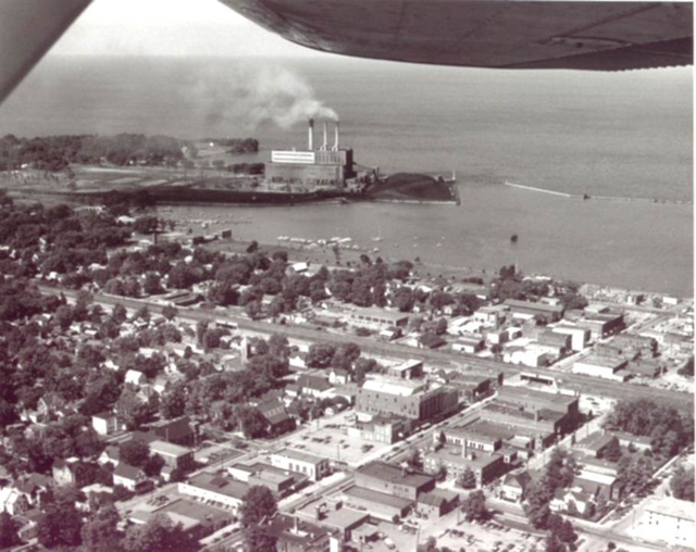 Dunkirk's_Harbor_Bush1.jpg