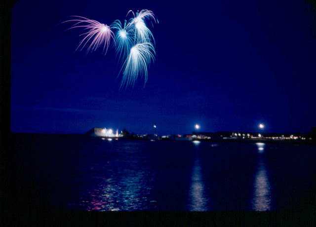 Dunkirk_Fireworks_Big.jpg