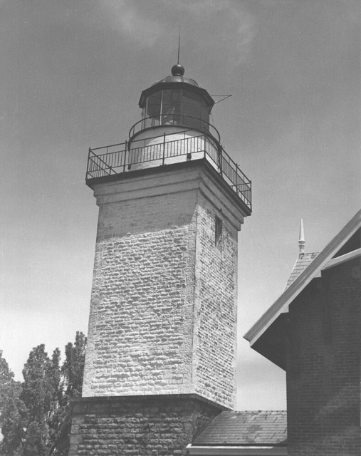 Dunkirk_Lighthouse-1950.jpg