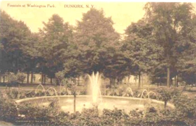 Fountains_of_Washington_Park__1920s.jpg