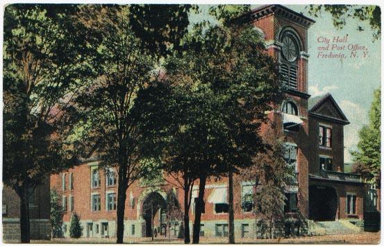 Fredonia_CityHall.jpg