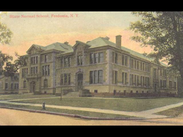Fredonia_Normal_school_at_dusk.jpg