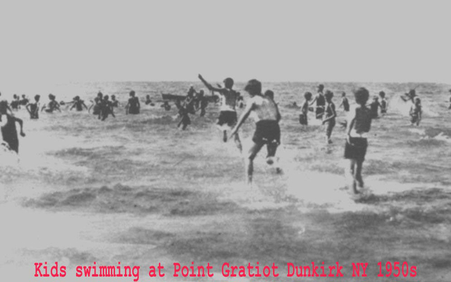 Kids_Swimming_at_Point_Gratiot.jpg