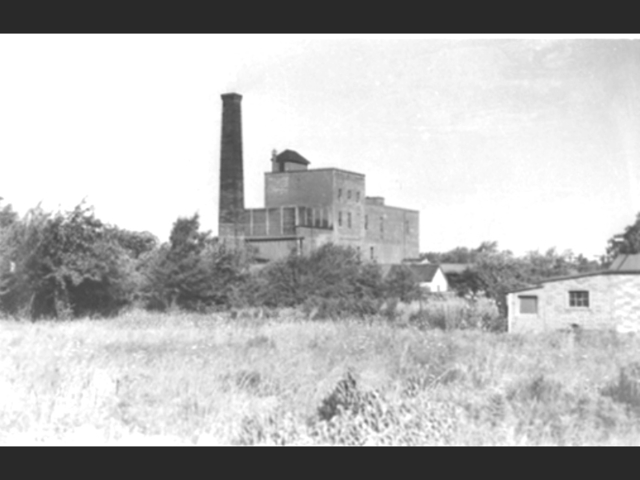 Koch's__Brewery__1955.jpg