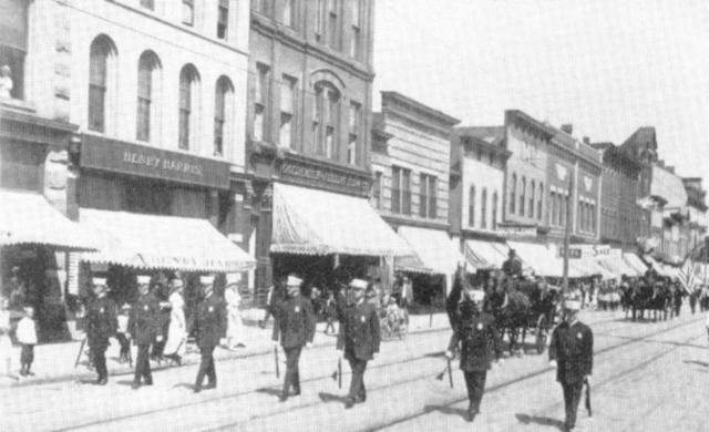 Main_Street_Parade.jpg