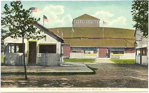 Pt_Gratiot_candy_Stands.jpg