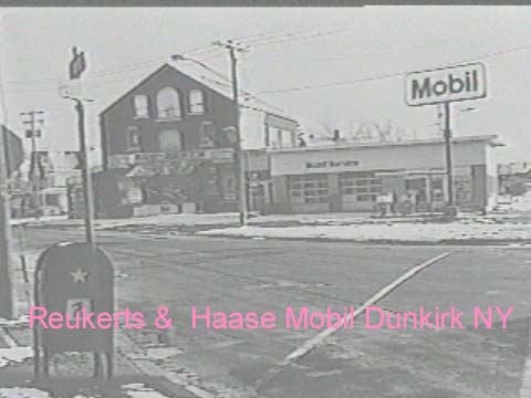 Reu-ketrs_&amp;_Haase_Mobil_Dunkirk_NY.jpg