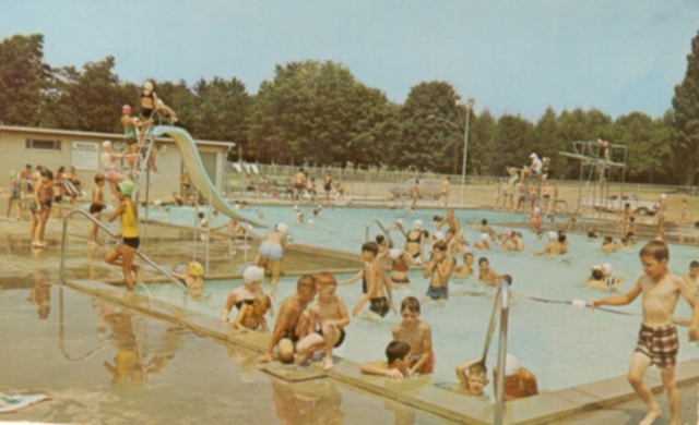 Wright_Park_Pool.jpg