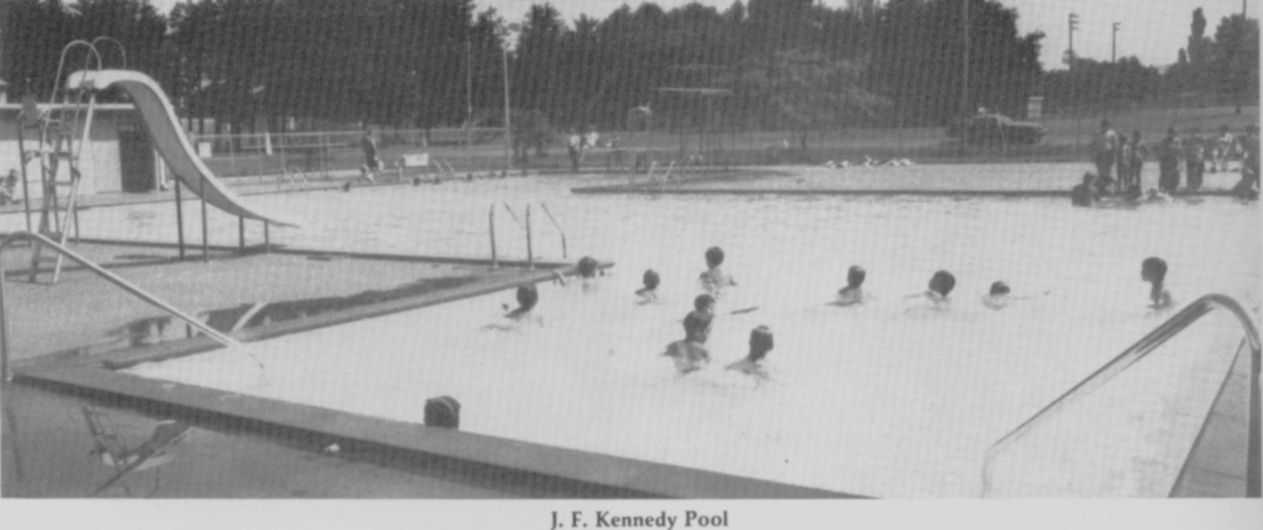 Wright_Park_Pool_1980.jpg