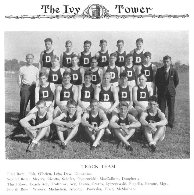 1933_DHS_Track_Team.jpg