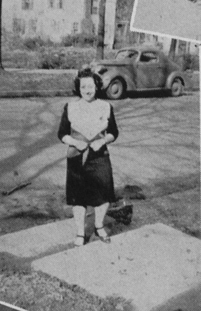 36_Ford_out_front.jpg