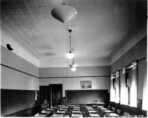 5th_Grade_Classroom_at_Old_number1_School.jpg