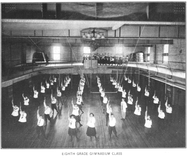 DHS_Gym__1914.jpg