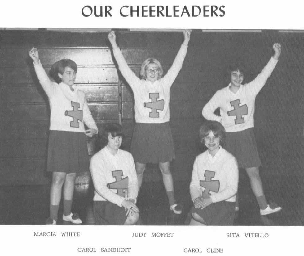 DIHS_1965_Cheerleaders.jpg
