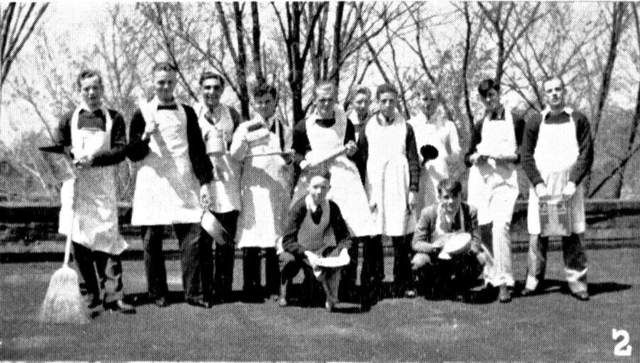 Good_Help_is_hard_to_find__1930s.jpg