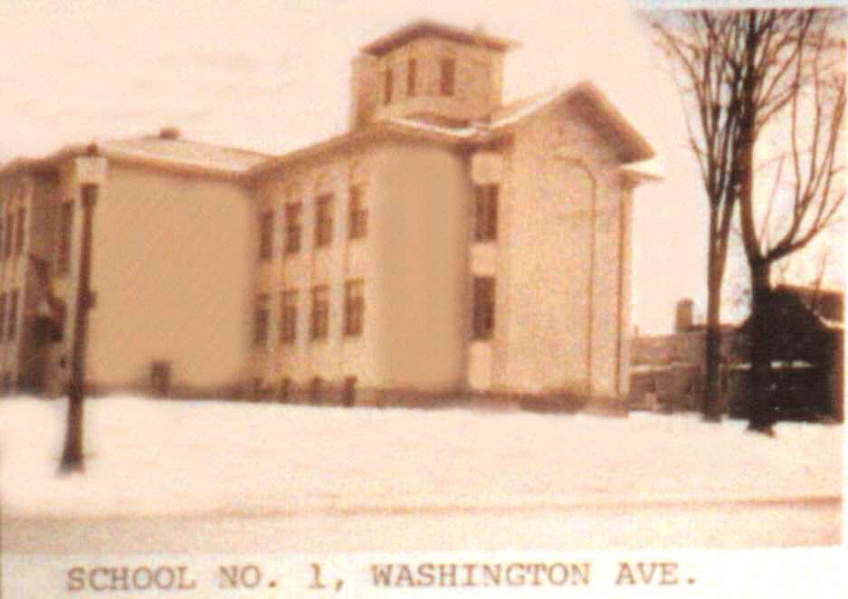 Old_1_School_1935.jpg