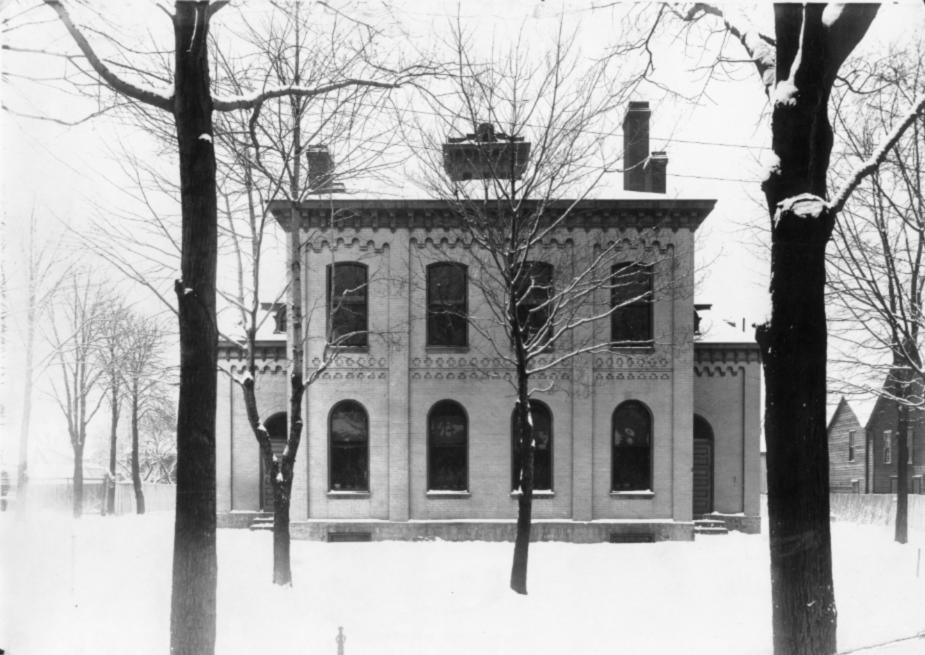 old__h5_school_on_2nd_street_dunkirk.jpg