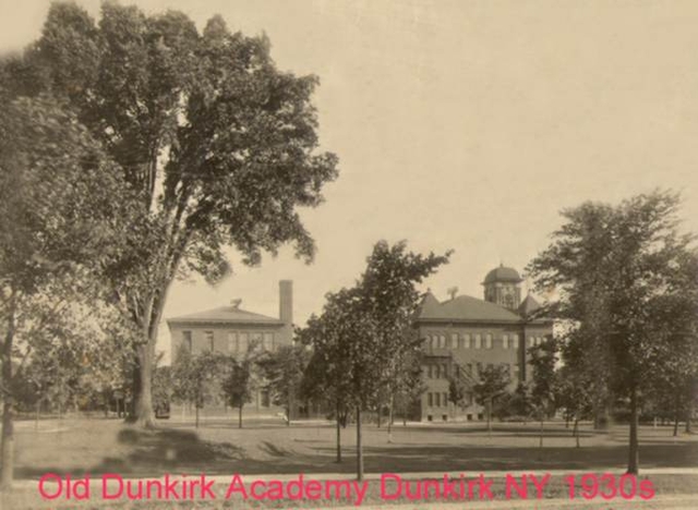Old_Dunkirk_Academy_1930s.jpg