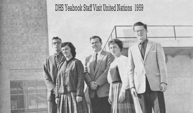 Yearbook_Staff_in_NYC__59.jpg